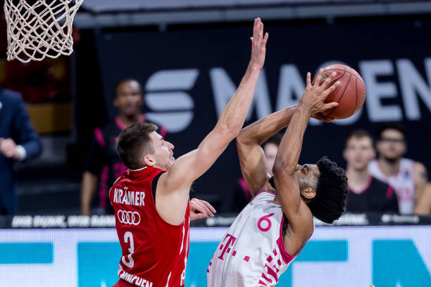 的浪潮中 的浪潮中