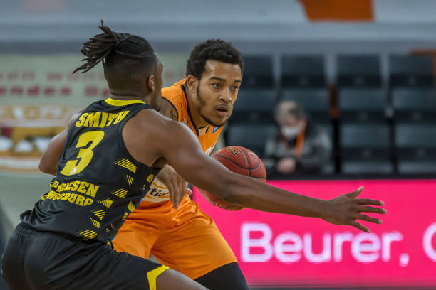 分入相应的 分入相应的